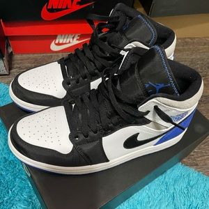 Jordan 1 Mid